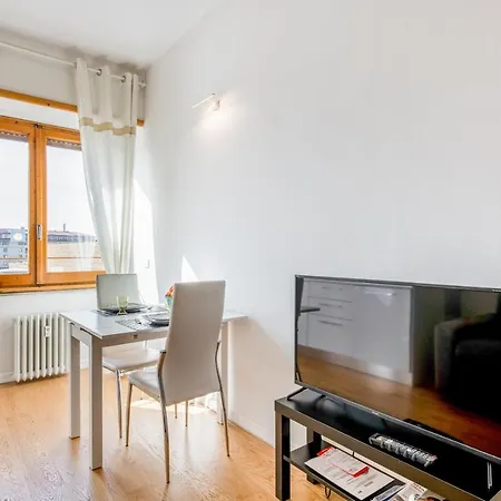 Guesthost - Santa Maria Novella Cozy Flat Apartment *